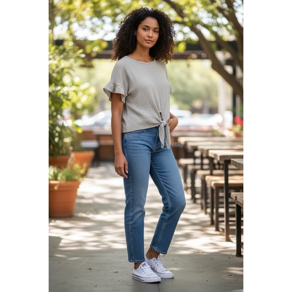 Doe & Rae Short Sleeve Tie-Front Top in Light Gray